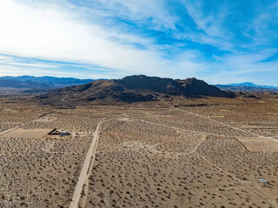 3432 Saddleback Road, Joshua Tree, CA 92252 - #2