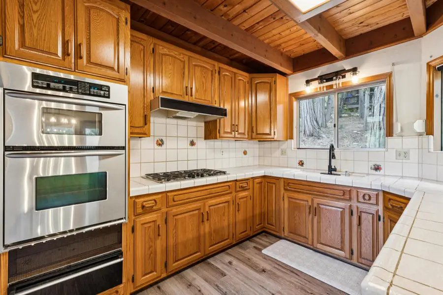 27157 Peninsula Drive, Lake Arrowhead, CA 92352 - #2