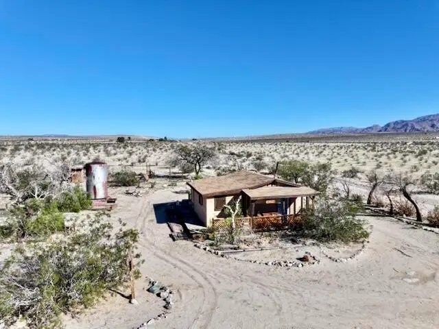 4875 Los Olivos Avenue, Twentynine Palms Yucca Valley, CA 92277 - #3