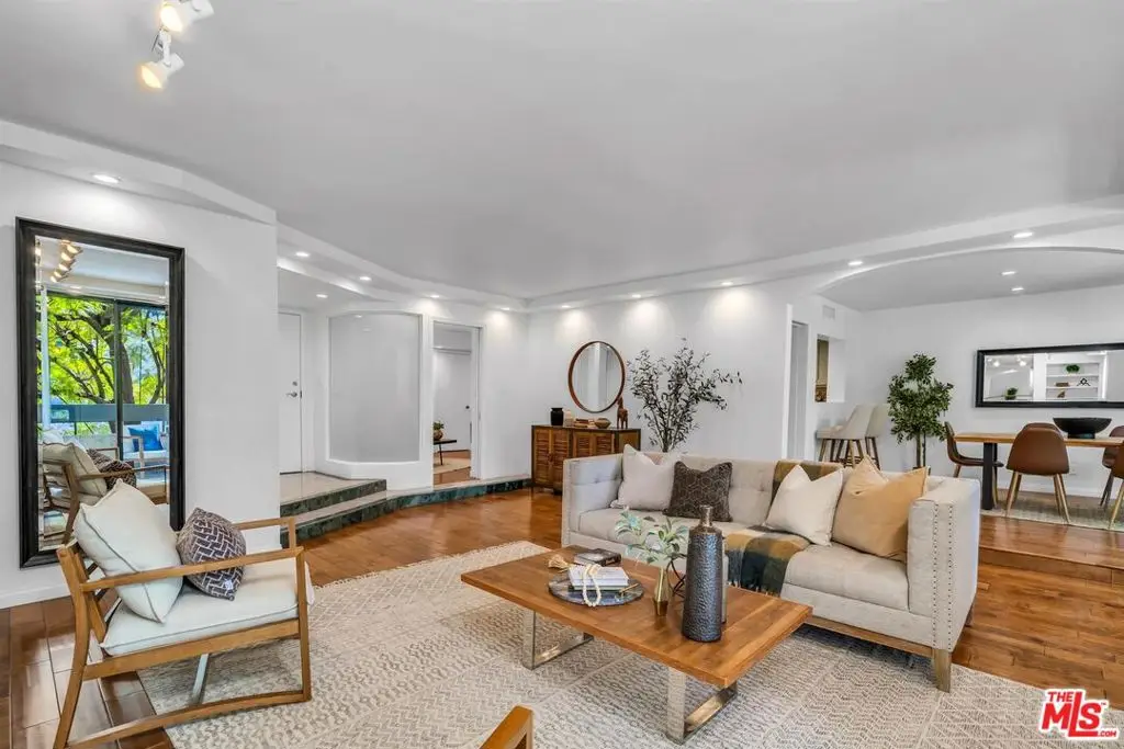 11687 Bellagio Road #8, Los Angeles, CA 90049 - Image #1