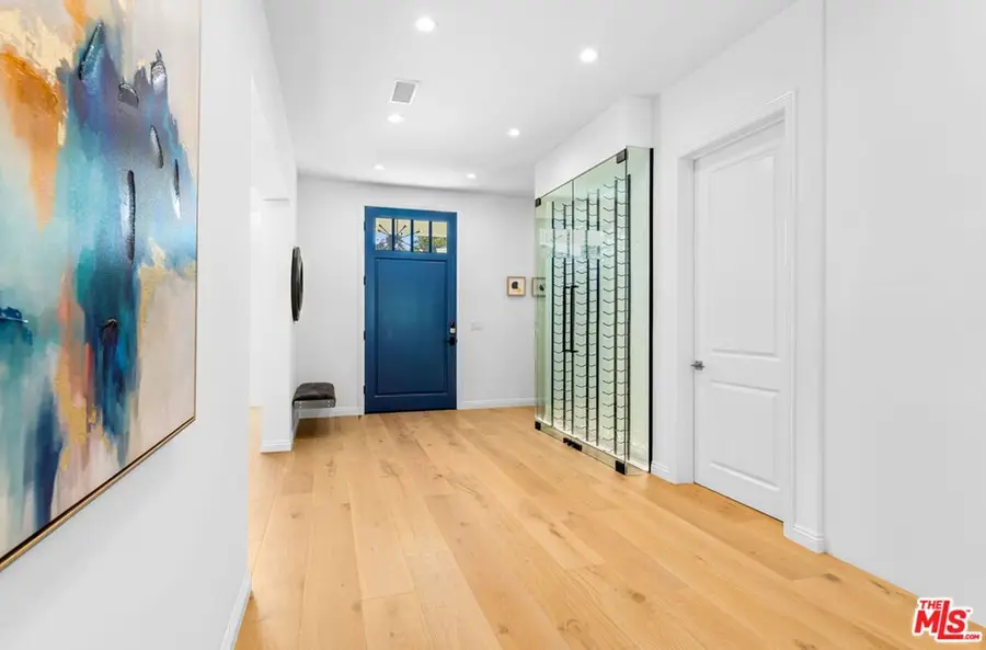 530 S Bentley Avenue, Los Angeles, CA 90049 - Image #3