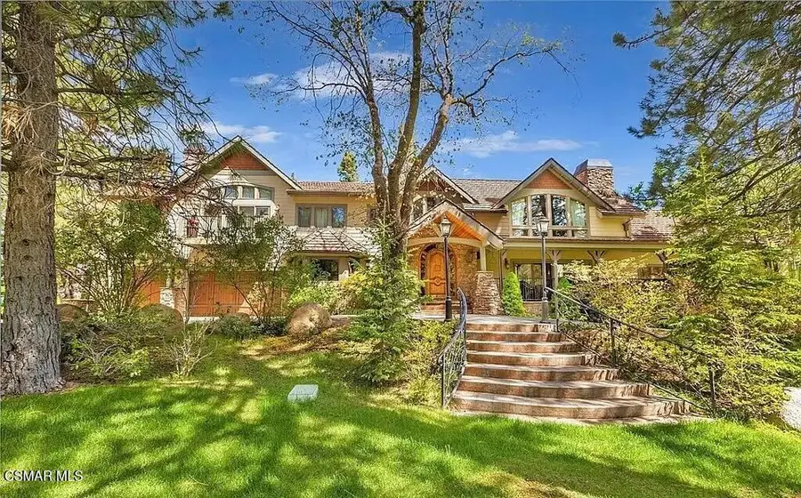 32310 Hummingbird Court, Running Springs, CA 92382 - Image #3