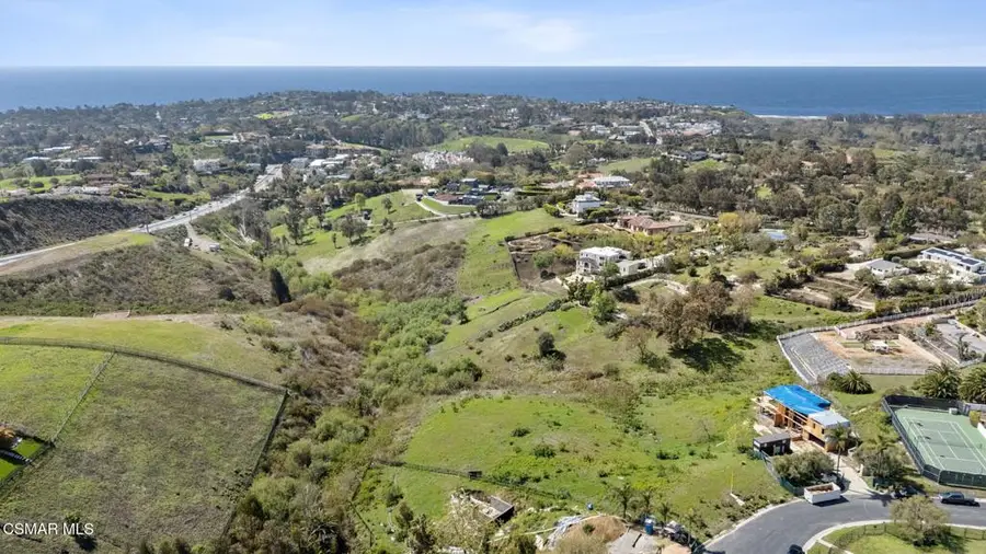 28912 Verde Mesa Lane, Malibu, CA 90265 - Image #2
