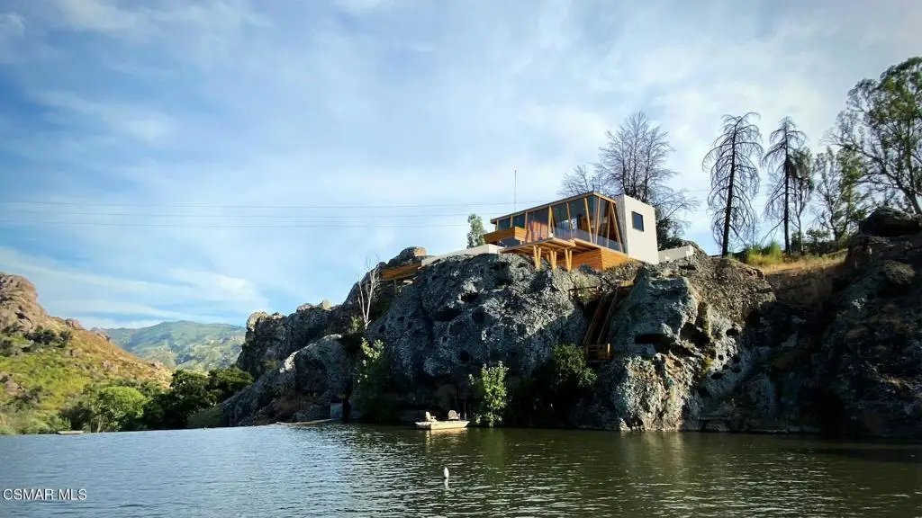 28801 Lakeshore Drive, Agoura Hills, CA 91301 - Image #1