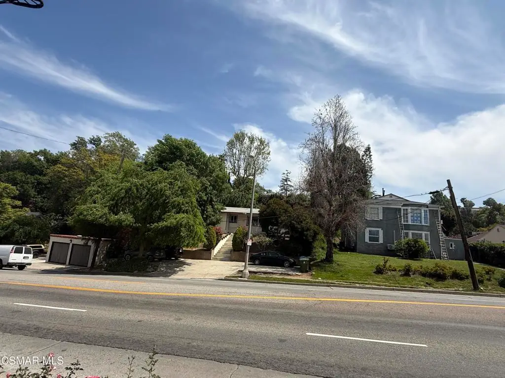 3384 Barham Boulevard, Los Angeles, CA 90068 - Image #1