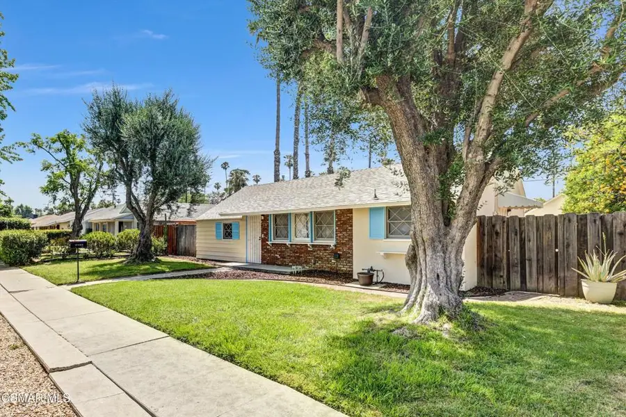 17400 Cantlay Street, Lake Balboa, CA 91406 - Image #2