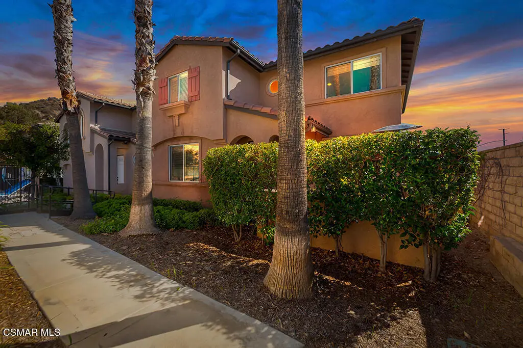 21123 Avenida De Sonrisa, Saugus, CA 91350 - Image #1