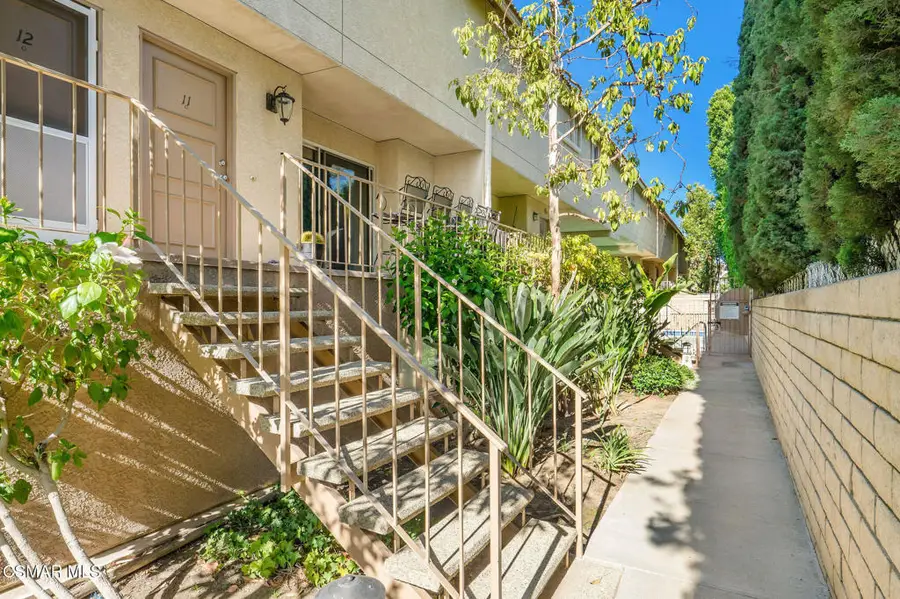 10215 Variel Avenue #11, Chatsworth, CA 91311 - Image #3