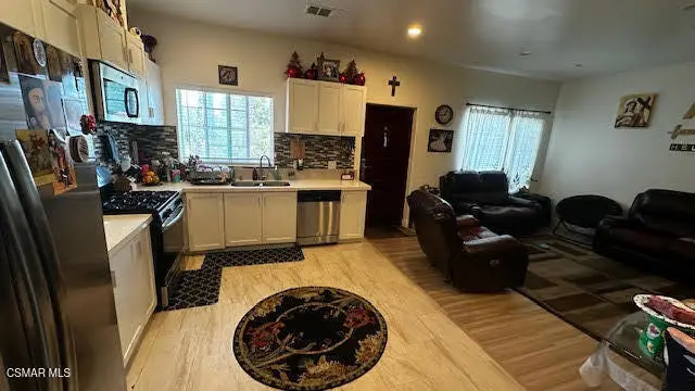 1755 Heywood Street #203, Simi Valley, CA 93065 - Image #2