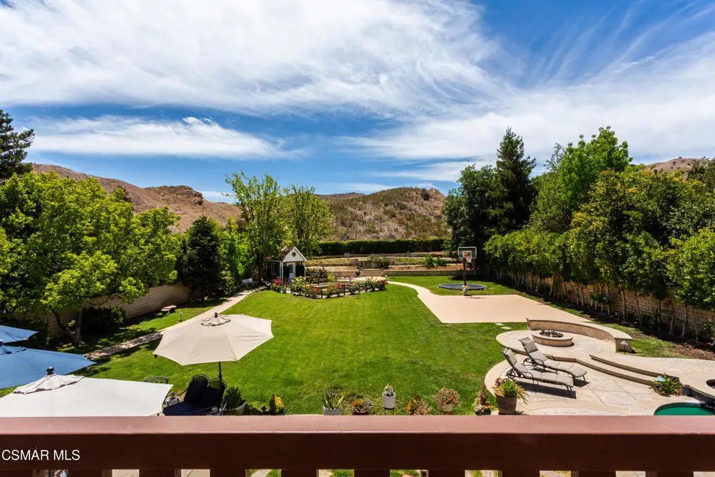 68 E Twisted Oak Drive, Simi Valley, CA 93065 - Image #1