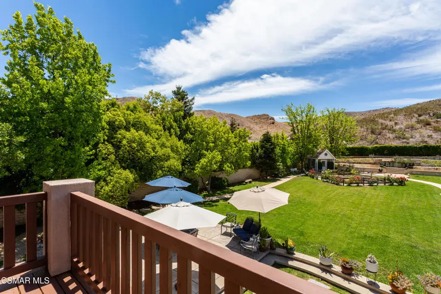 68 E Twisted Oak Drive, Simi Valley, CA 93065 - Image #2