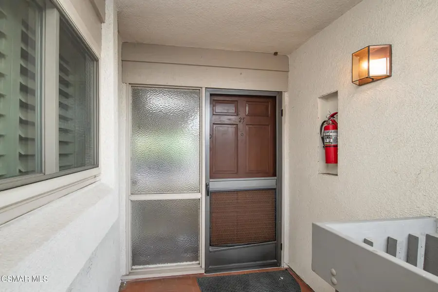 5300 Fairview Boulevard #25, Los Angeles, CA 90056 - Image #2