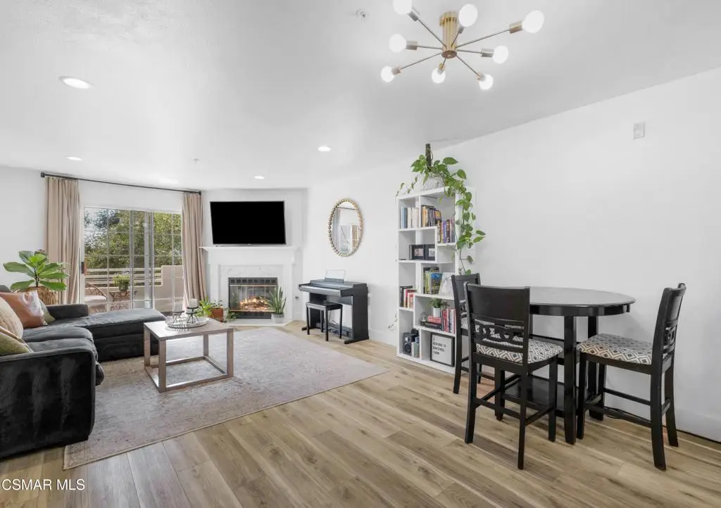 2713 Antonio Drive #210, Camarillo, CA 93010 - Image #1