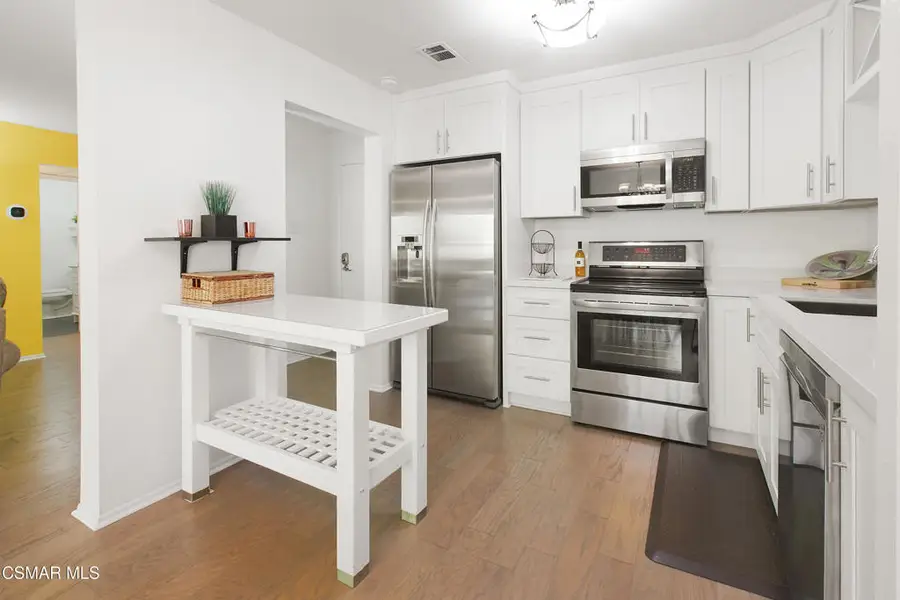 286 Oakleaf Drive #22, Thousand Oaks, CA 91360 - Image #2