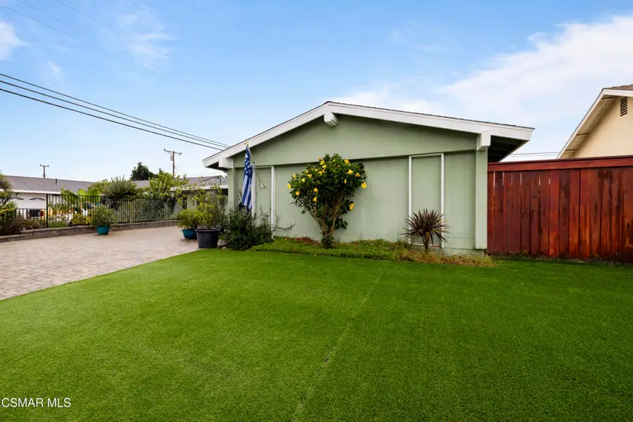 1231 Bluebell Street, Oxnard, CA 93036 - Image #3