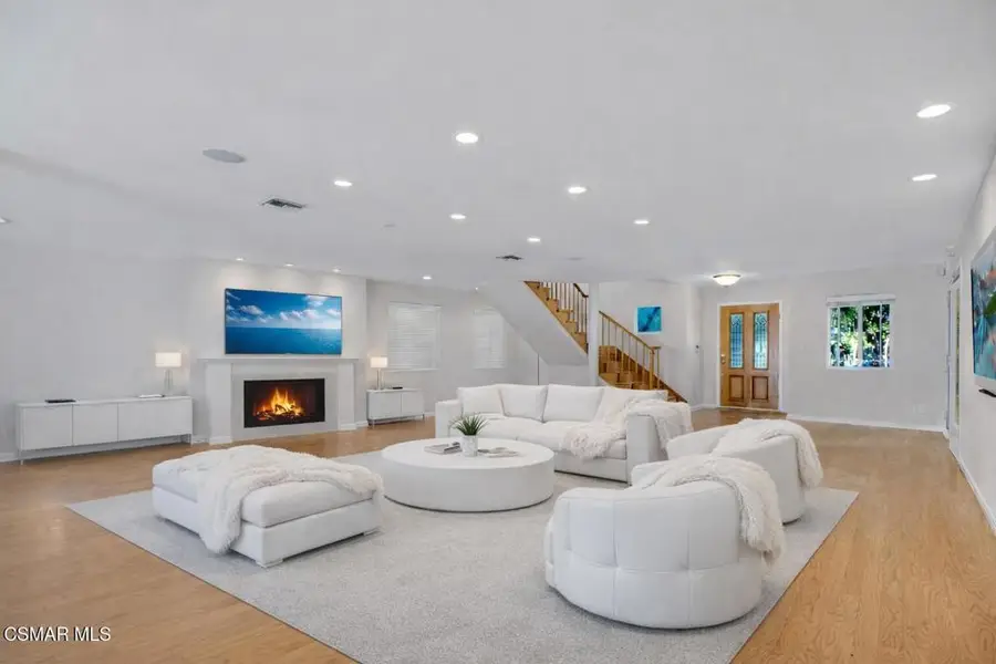 4539 Mammoth Ave Avenue, Sherman Oaks, CA 91423 - Image #3