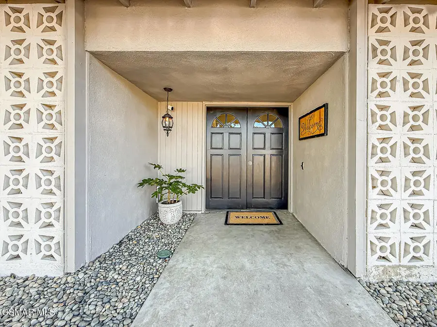 176 W Gainsborough Road, Thousand Oaks, CA 91360 - Image #2