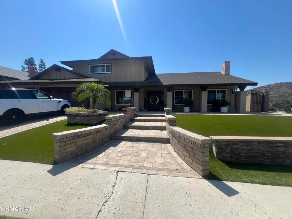 334 W Avenida De Las Flores, Thousand Oaks, CA 91360 - Image #1