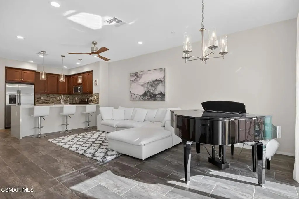 449 Pecana Street, Camarillo, CA 93012 - Image #1