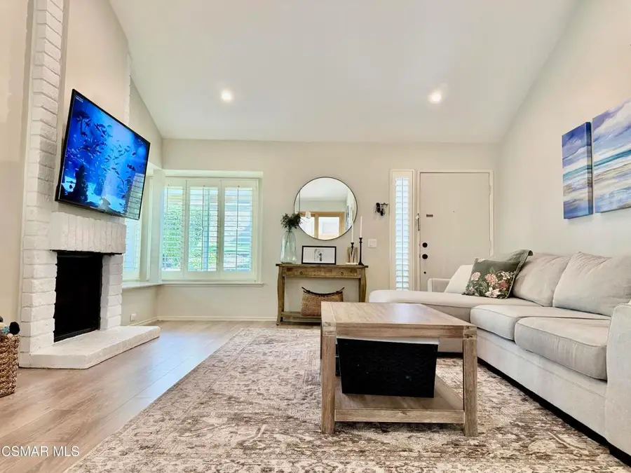 323 Sprucewood Avenue, Oak Park, CA 91377 - #3