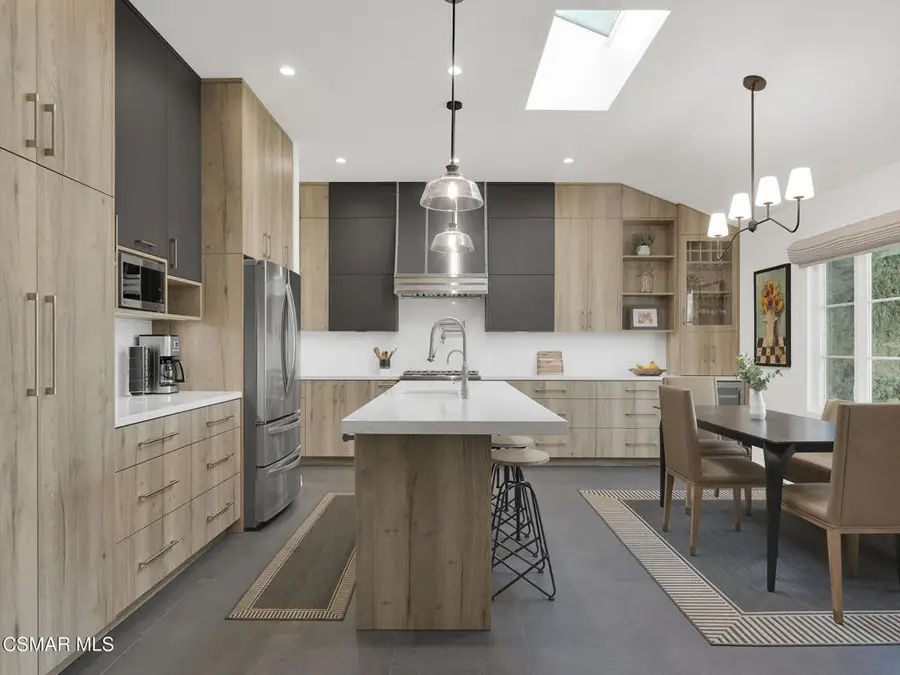 1524 W Riverside Drive, Burbank, CA 91506 - #3