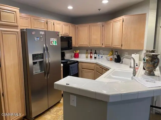 5744 Oak Bend Lane #305, Oak Park, CA 91377 - Image #2