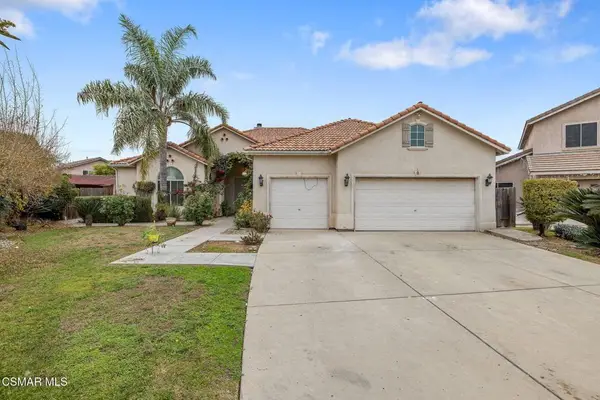1185 E Ramblewood Drive, Dinuba, CA 93618