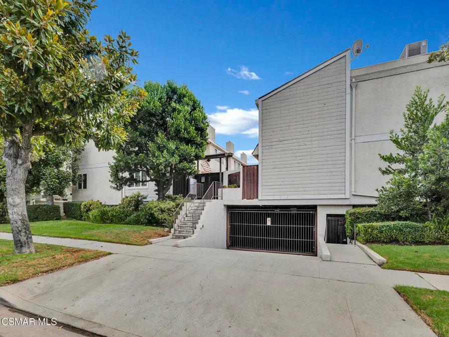 4230 Whitsett Avenue #9, Studio City, CA 91604 - #3