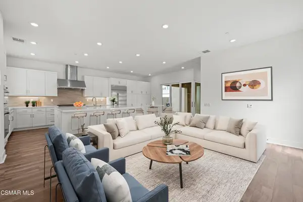 27503 N Golden Currant Place, Valencia, CA 91381