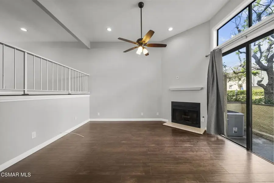 21205 Lassen Street #4, Chatsworth, CA 91311 - #2