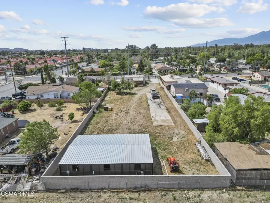 9667 Linden Avenue, Bloomington, CA 92316 - #3