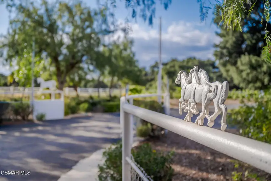 27101 Sand Canyon Road, Canyon Country, CA 91387 - #3