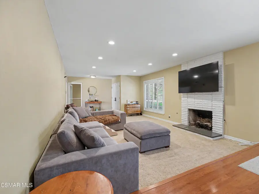 1252 Hendrix Avenue, Thousand Oaks, CA 91360 - #3