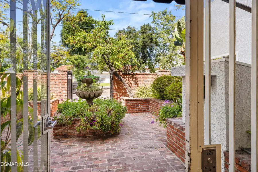 4950 Louise Avenue #301, Encino, CA 91316 - #2