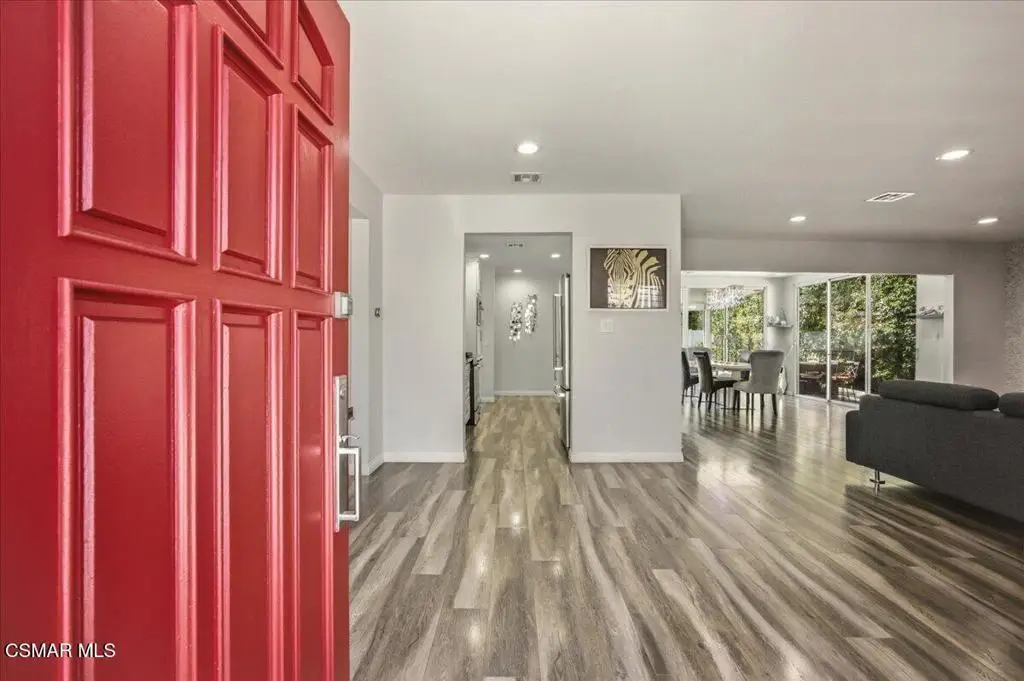 19130 Sylvan Street, Tarzana, CA 91335 - #1