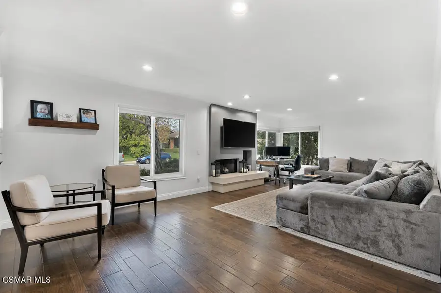 2854 E Sierra Drive, Thousand Oaks, CA 91362 - #3