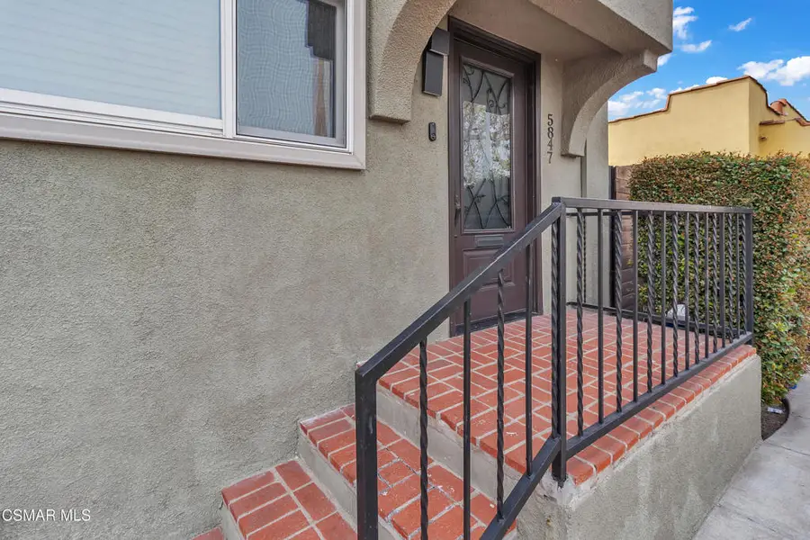 5847 Wilton Place #5849, Los Angeles, CA 90047 - #3