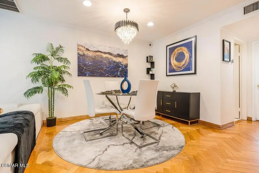 18102 Burbank Boulevard #29, Tarzana, CA 91356 - #2