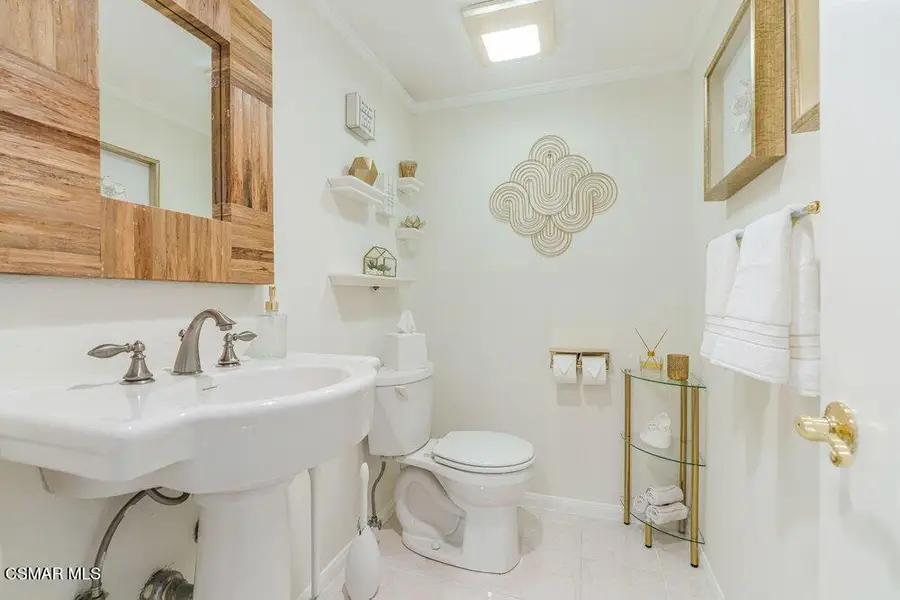 18102 Burbank Boulevard #29, Tarzana, CA 91356 - #3