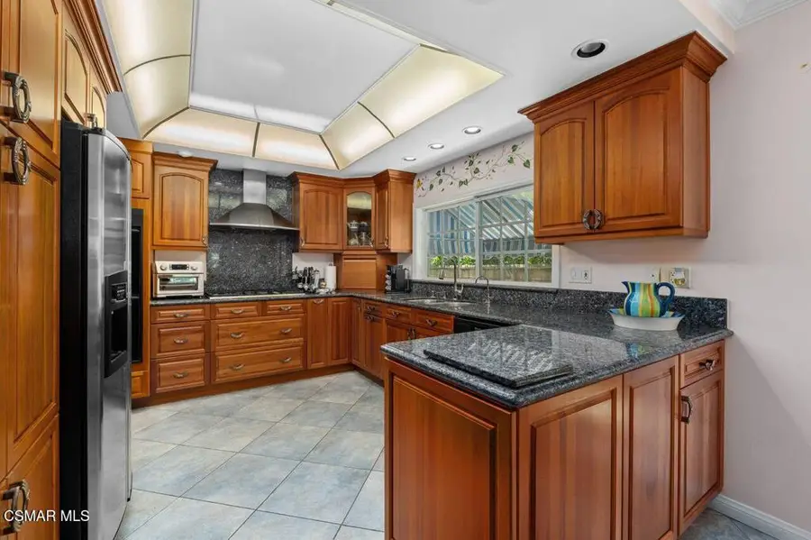 17701 Corinthian Drive, Encino, CA 91316 - #3