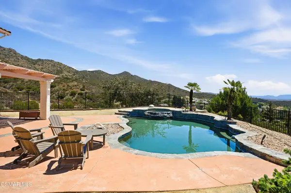 5180 Lafitte Drive, Oak Park, CA 91377