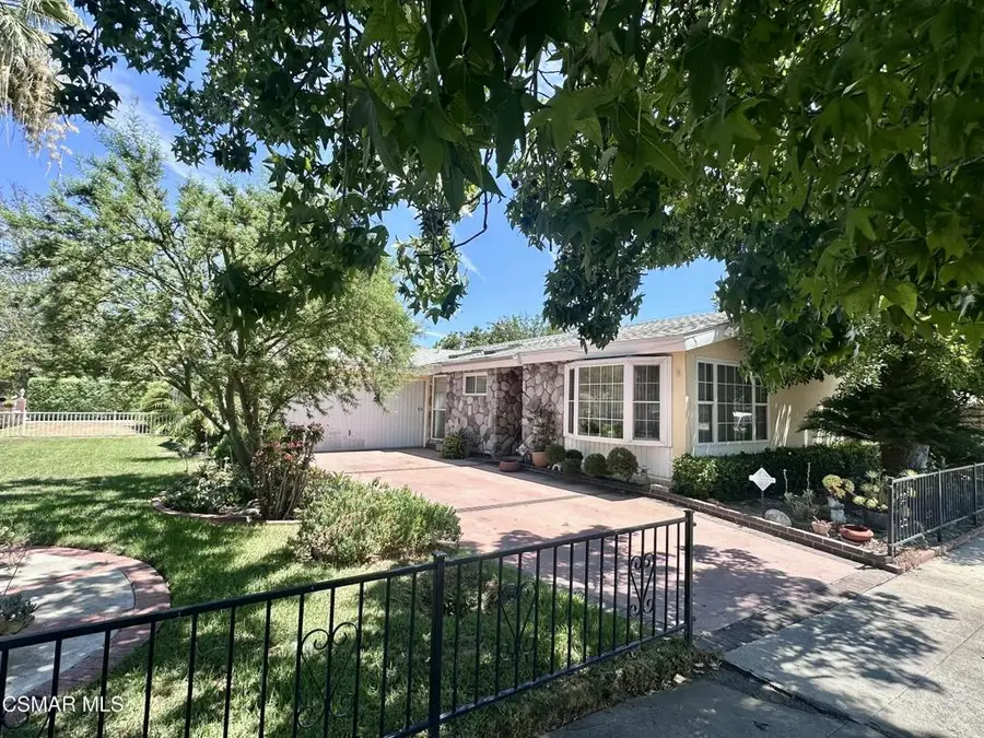 20256 Londelius Street, Winnetka, CA 91306 - #2