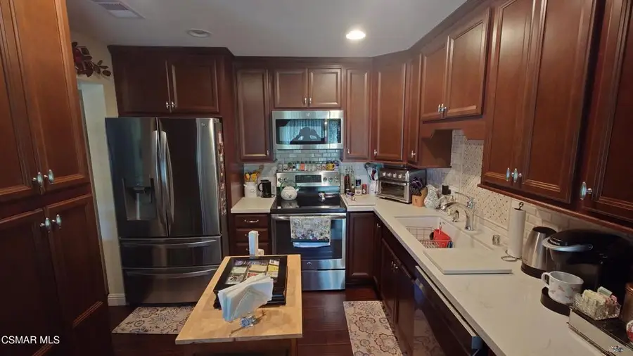 788 Pinetree Circle #24, Thousand Oaks, CA 91360 - #3