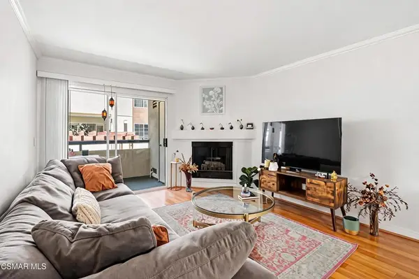 5530 Owensmouth Avenue #114, Woodland Hills, CA 91367