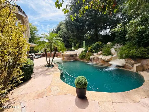 24587 Lola Lane, Newhall, CA 91321