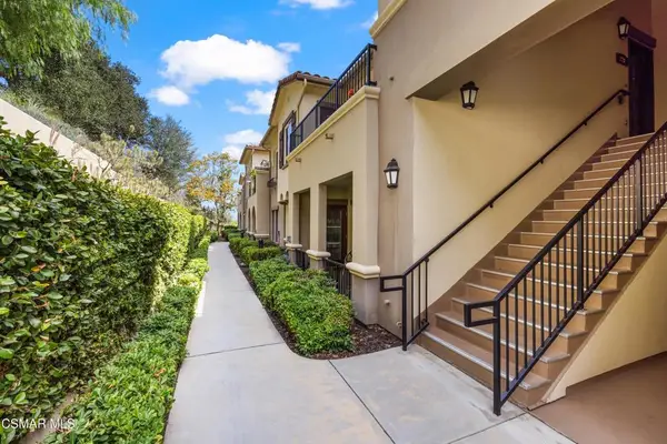 493 Country Club Drive #228, Simi Valley, CA 93065