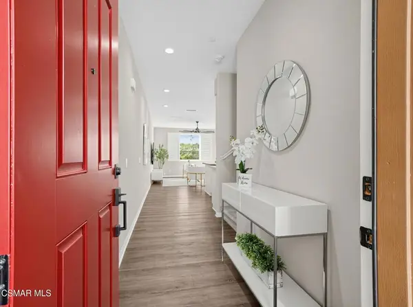 242 Morro Way #2, Simi Valley, CA 93065