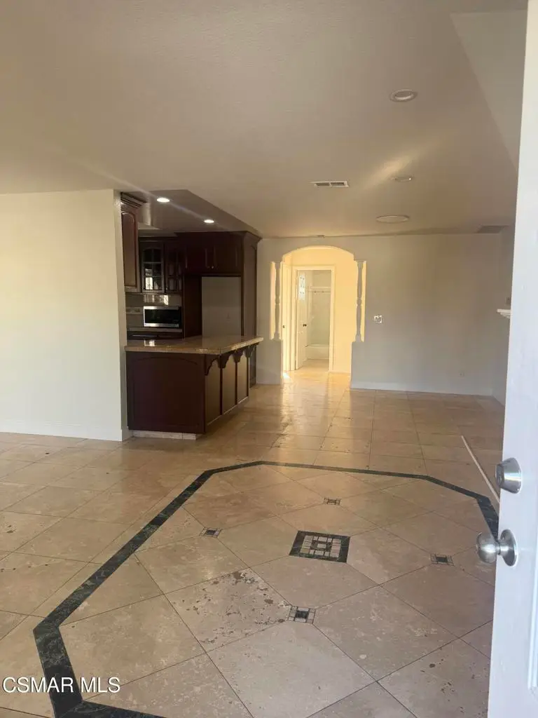 621 E Street #3, Oxnard, CA 93030 - #2