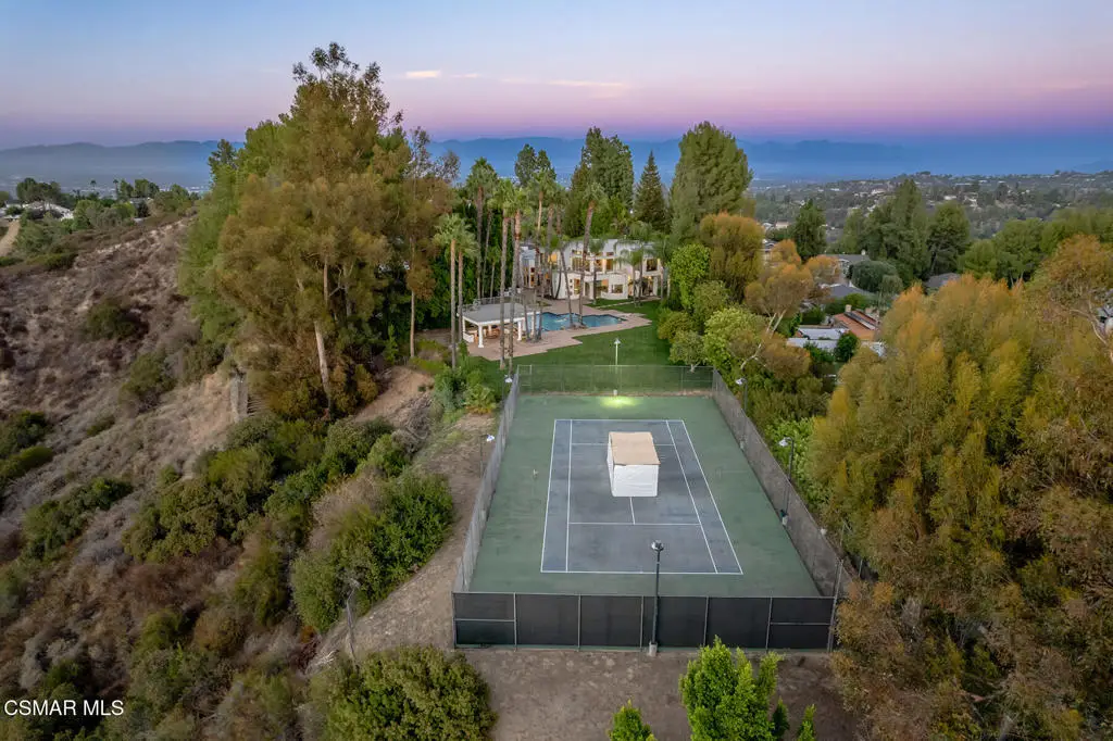 19808 Sleepyhollow Lane, Tarzana, CA 91356 - #1