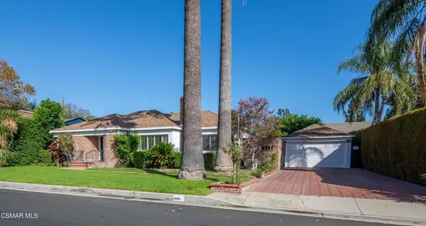 10129 Sarah Street, Toluca Lake, CA 91602